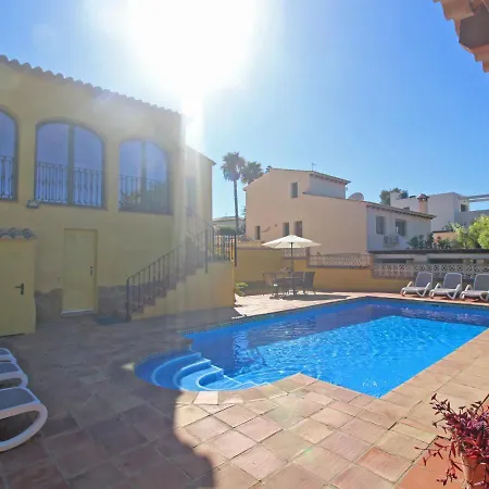 Jardin By Interhome Calp