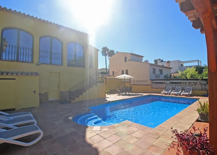 Jardin By Interhome Calp